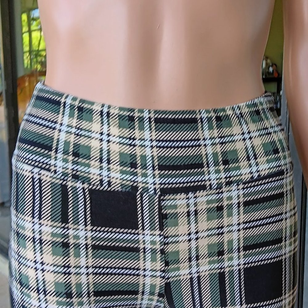 BLACK/YELLOW/WHITE PLAID FLARE PANTS, SIZE S, NEW WITHOUT TAG - Picture 3 of 6